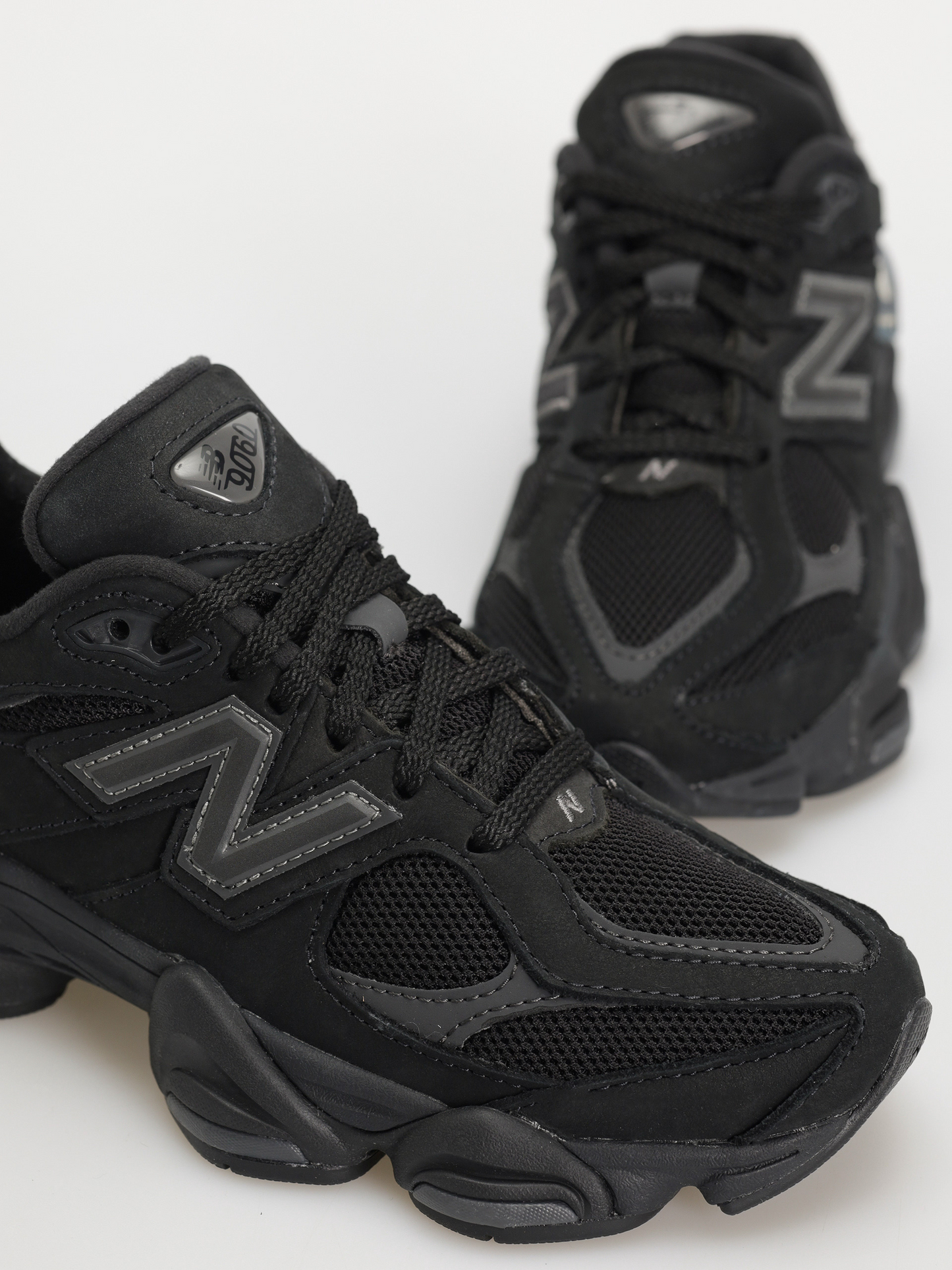 Обувки New Balance 9060 Black