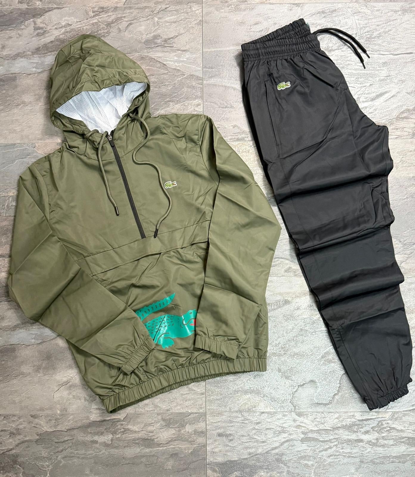 Спортен екип Lacoste