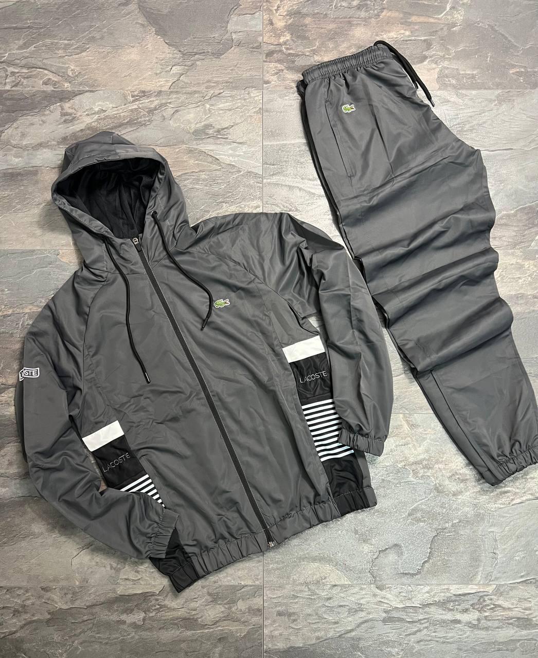 Спортен екип Lacoste