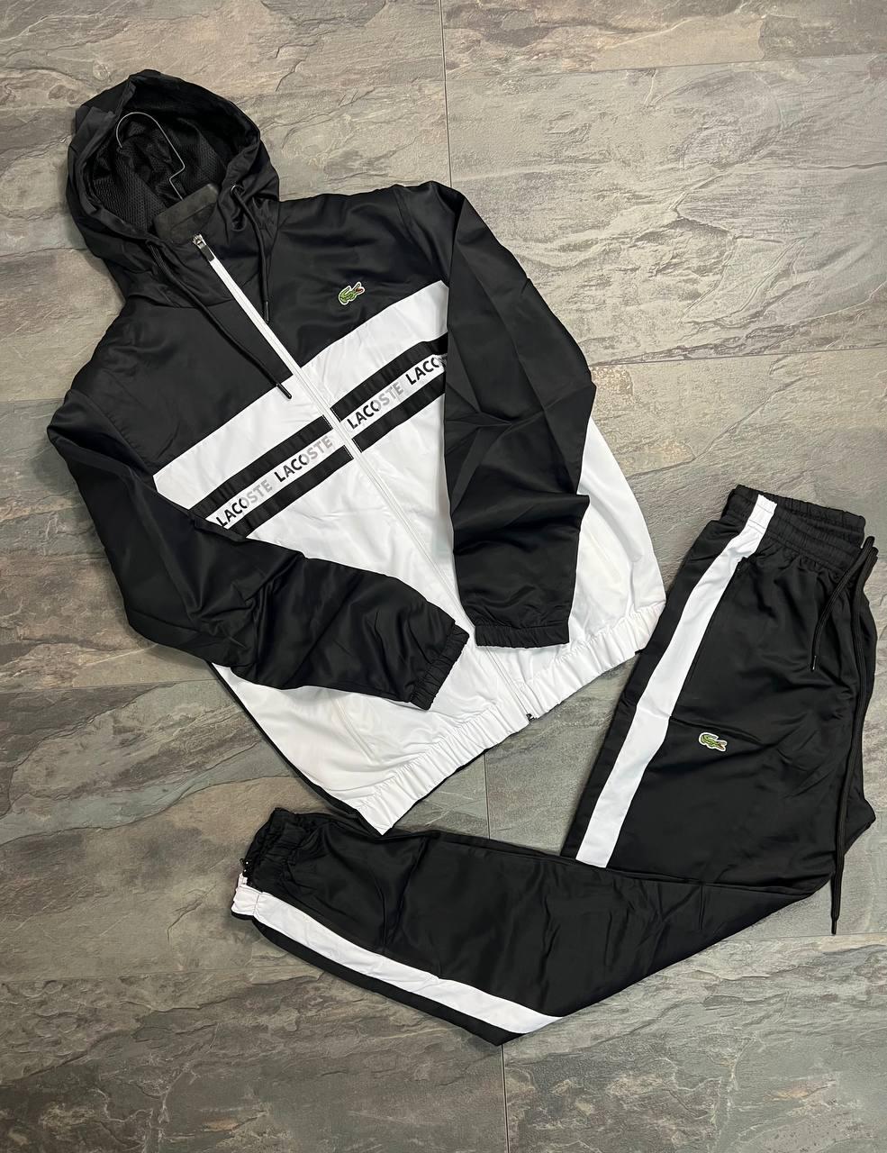 Спортен екип Lacoste