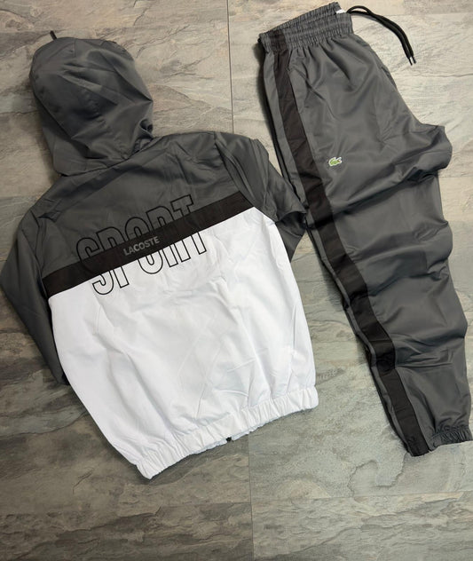 Спортен екип Lacoste