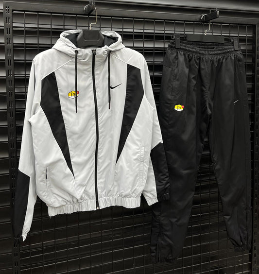 Спортен екип Nike Tn