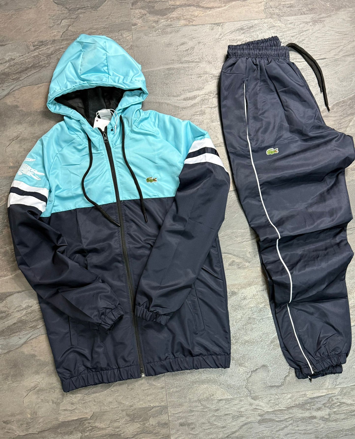 Спортен екип Lacoste