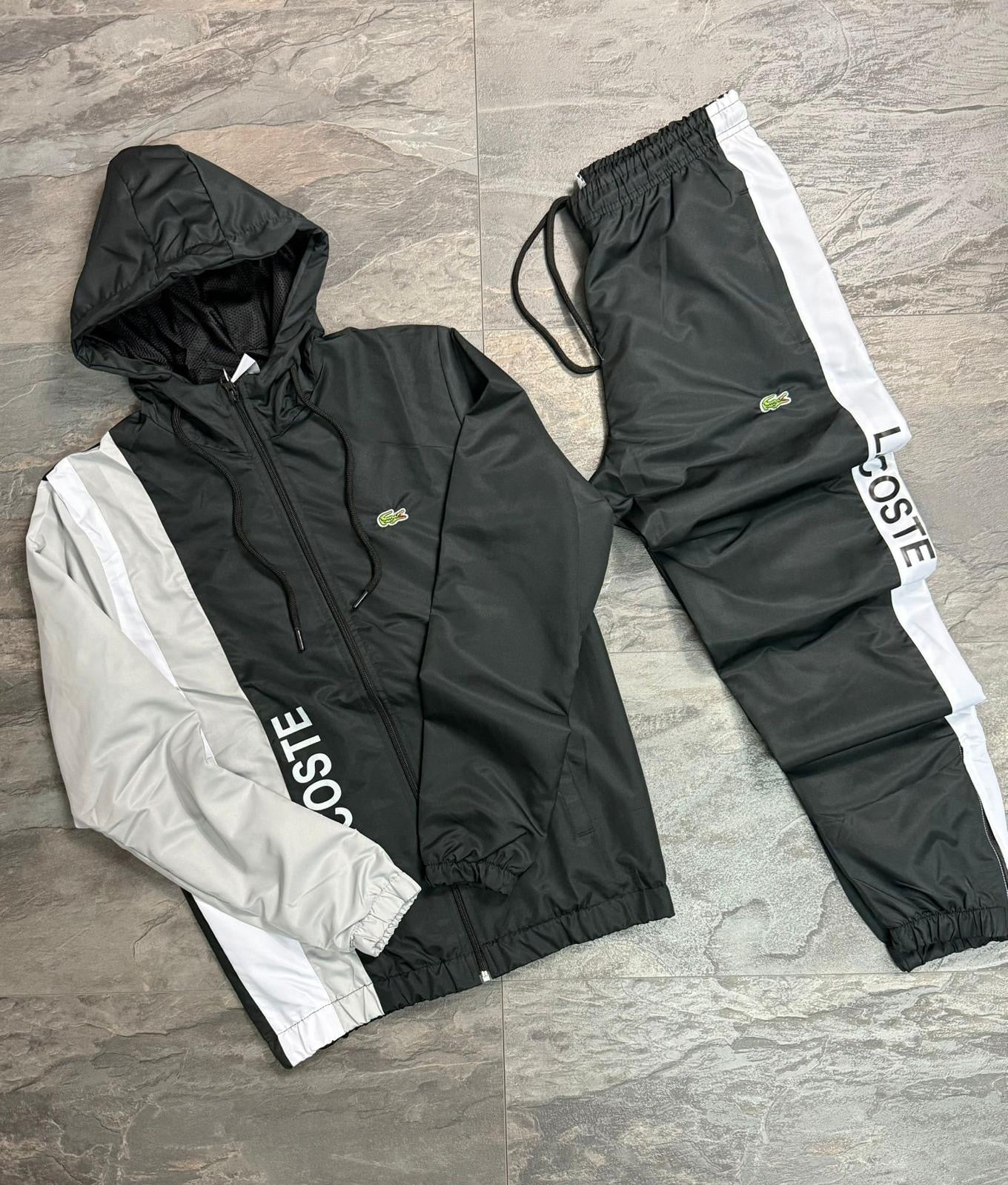 Спортен екип Lacoste