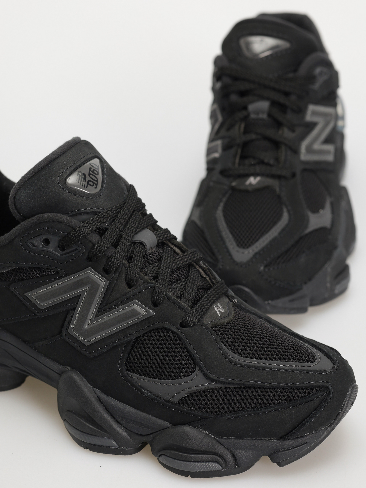 Обувки New Balance 9060 Black