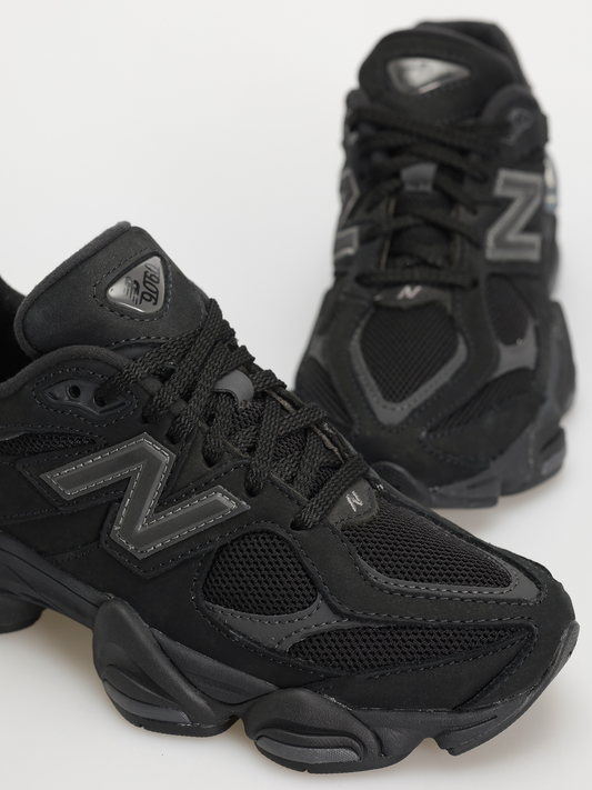 Обувки New Balance 9060 Black