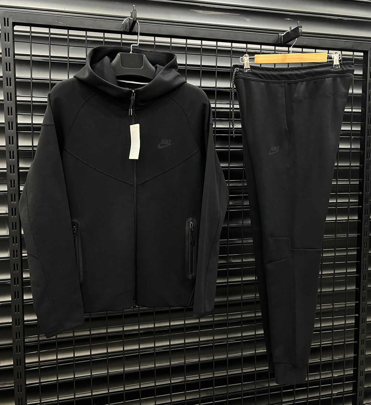 Спортен екип Tech Fleece