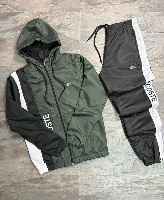 Спортен екип Lacoste