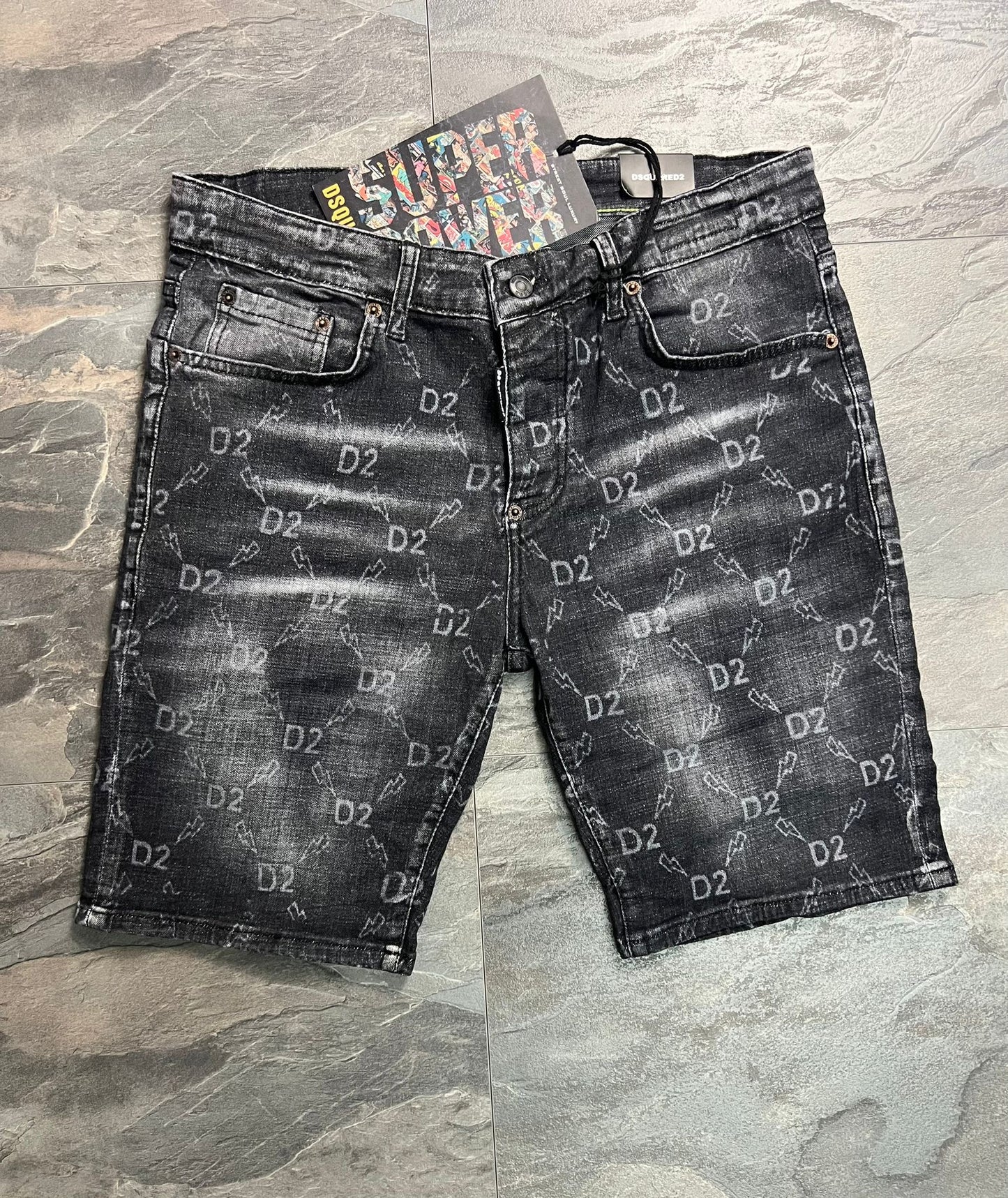 DSQUARED2