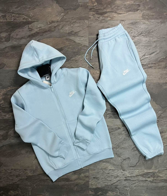 Спортен екип Nike