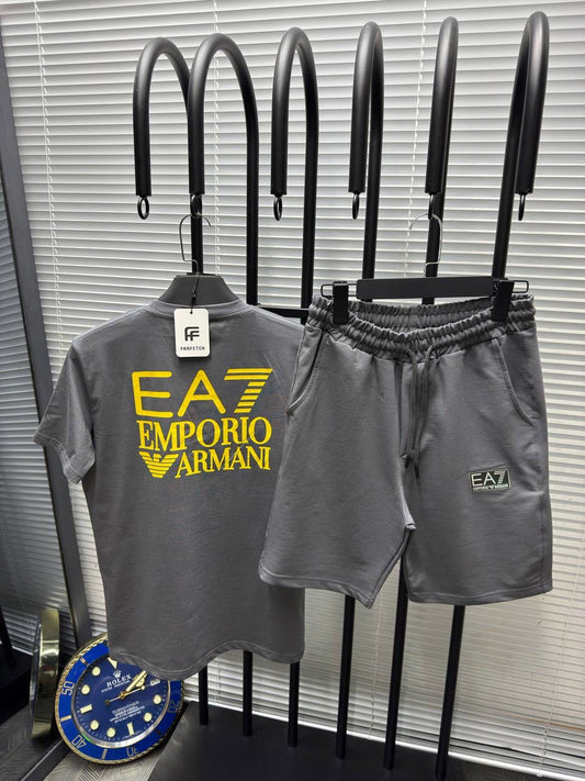 Летни екипи Emporio Armani