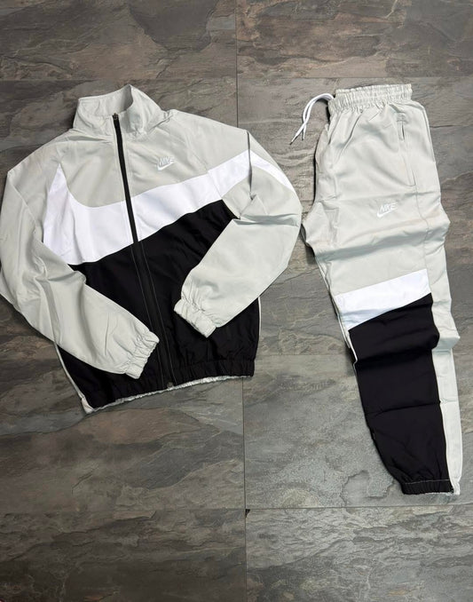 Мъжки спортен екип NIKE 1129