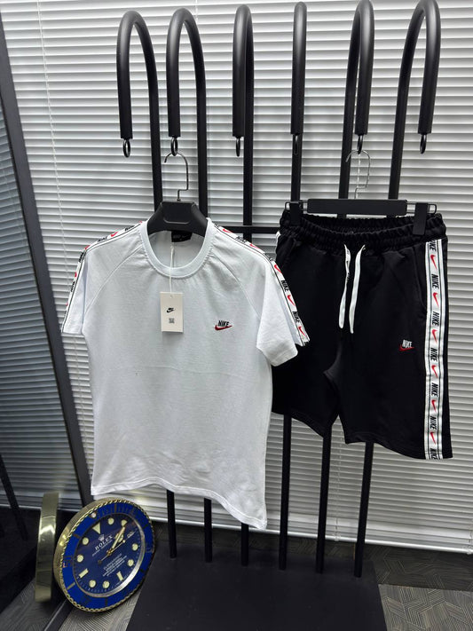 Летен екип NIKE WHITE BLACK 71104