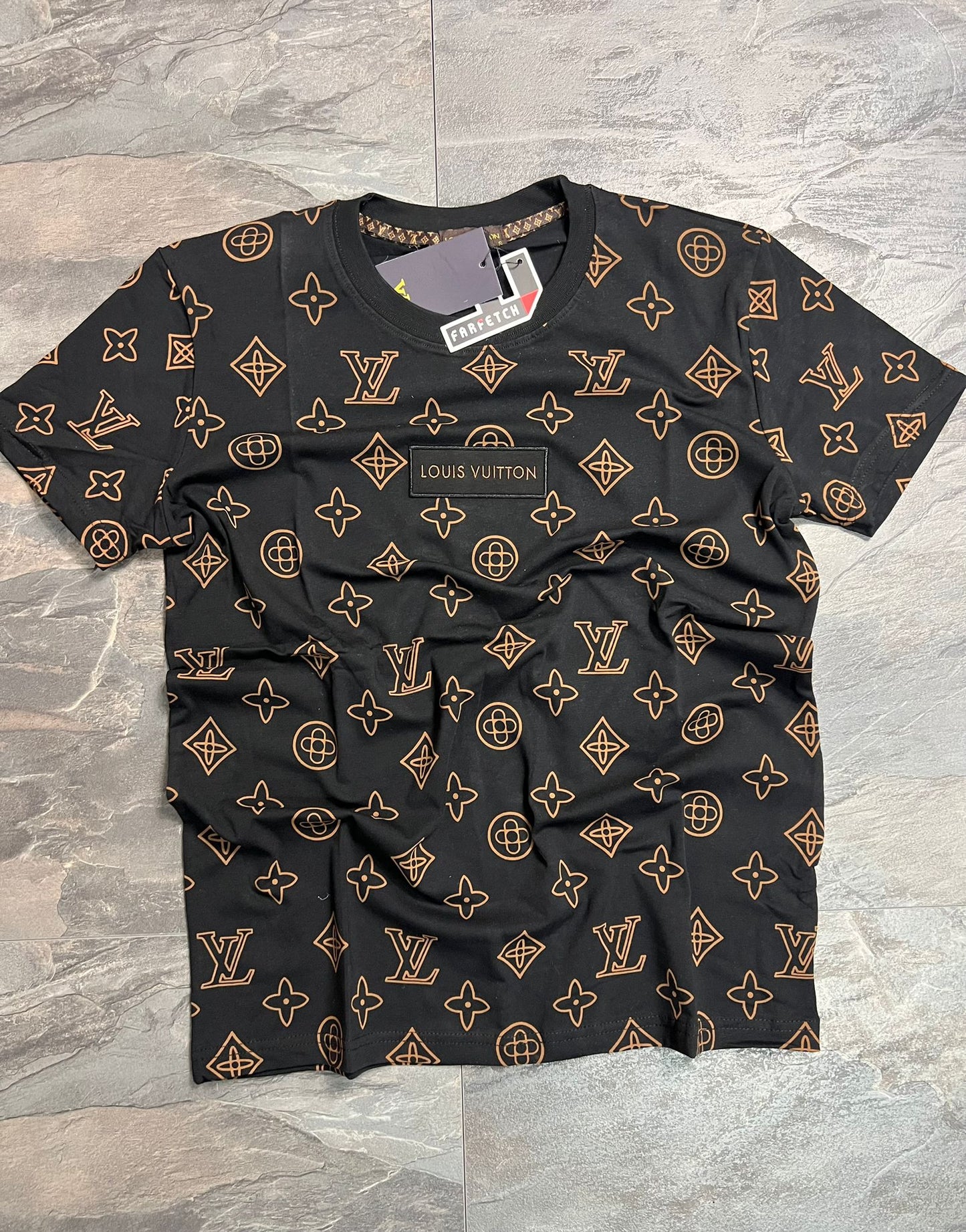 Тениска LV