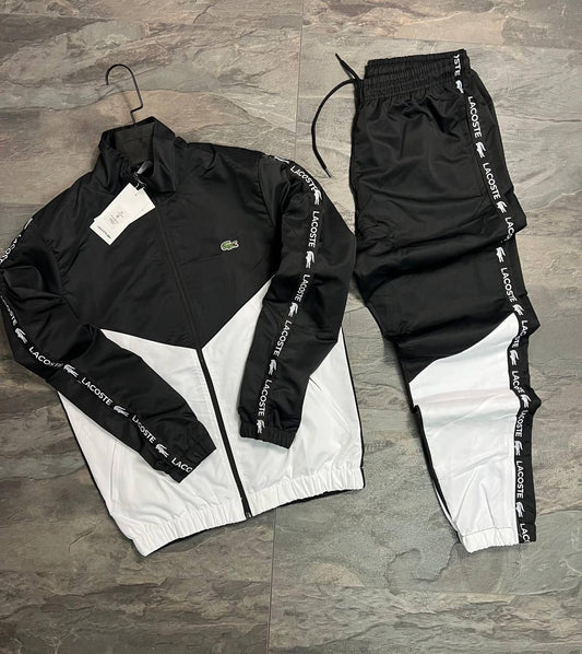 Спортен екип Lacoste