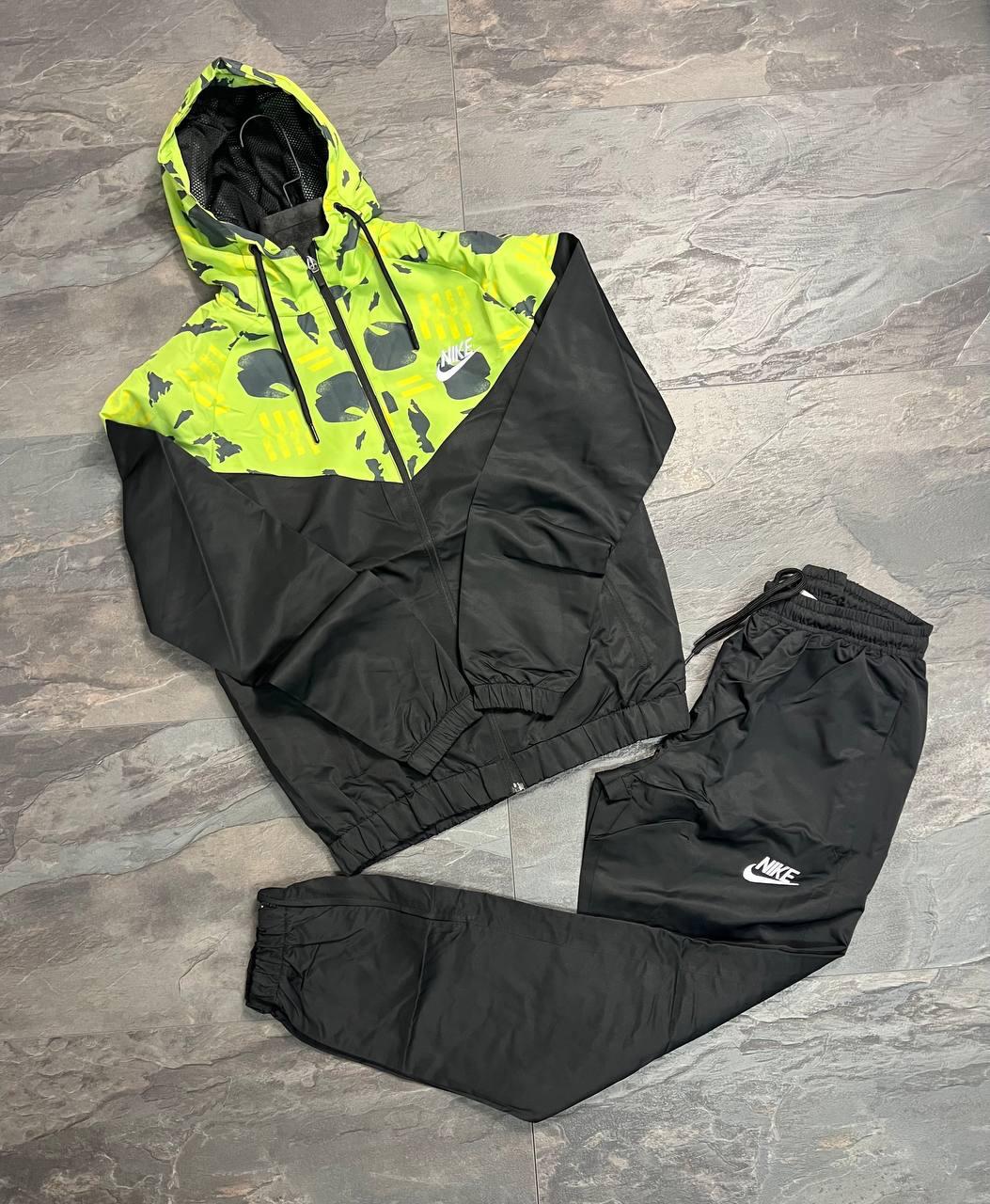 Спортен екип Nike