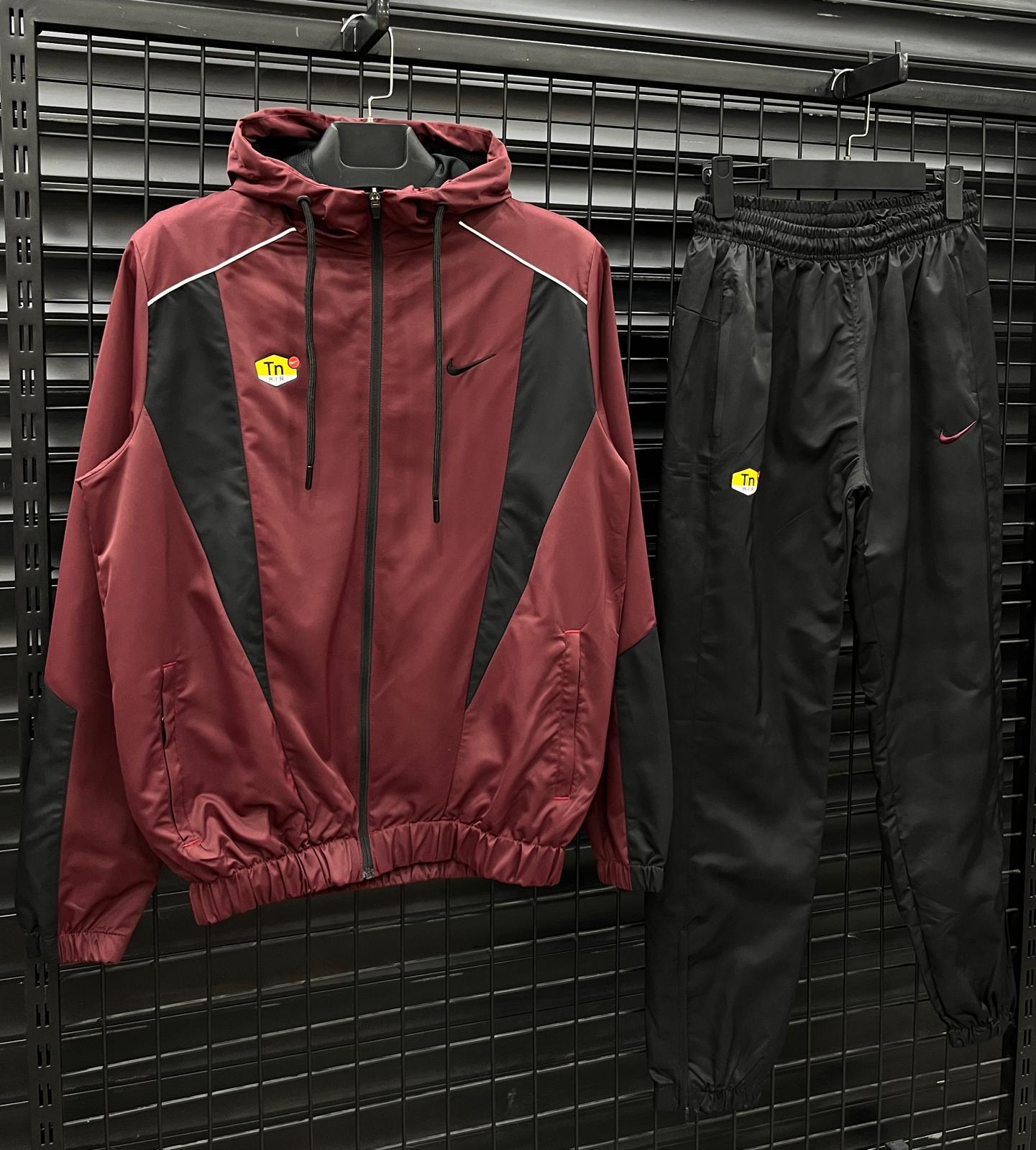 Спортен екип Nike Tn