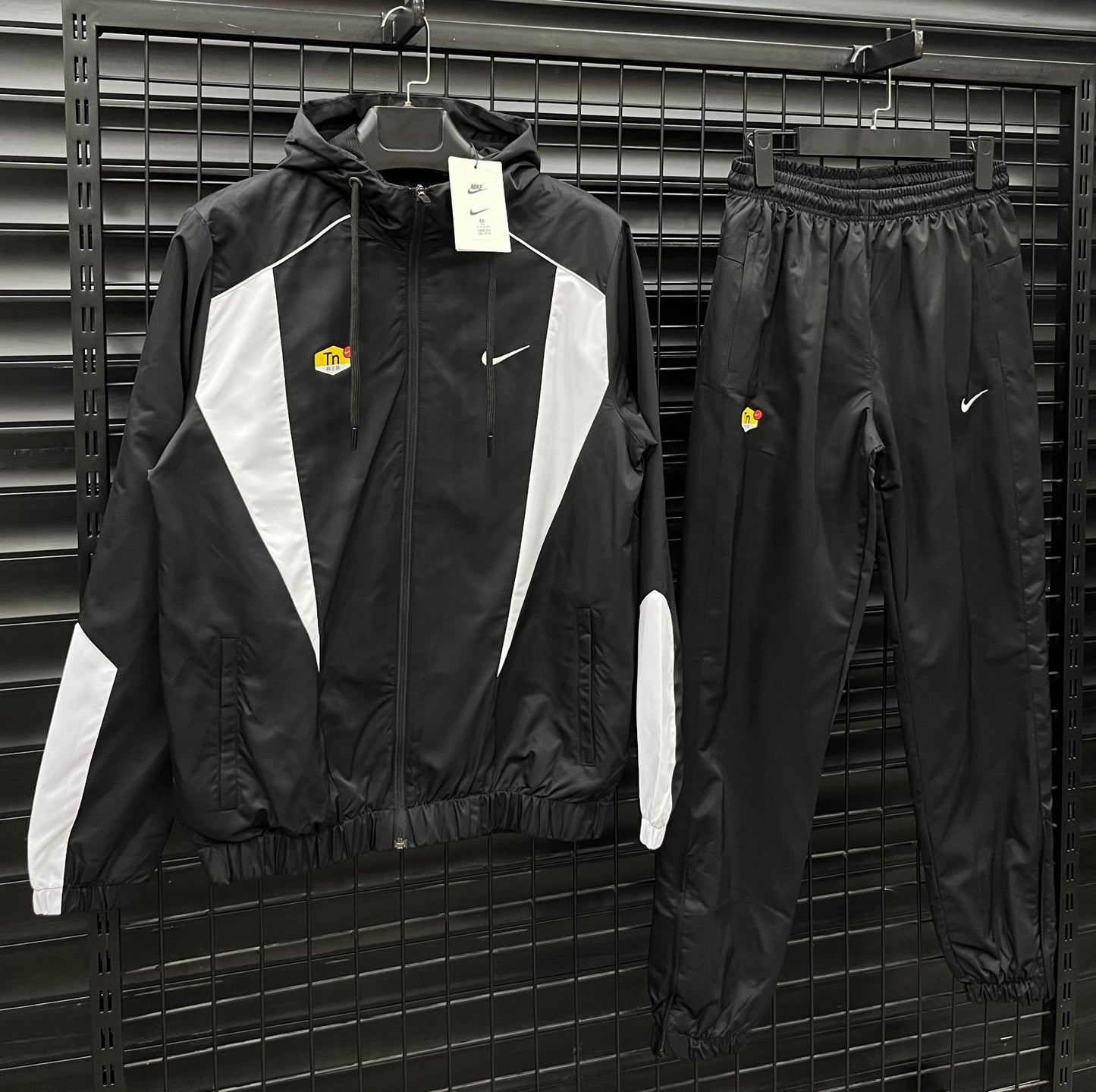 Спортен екип Nike Tn