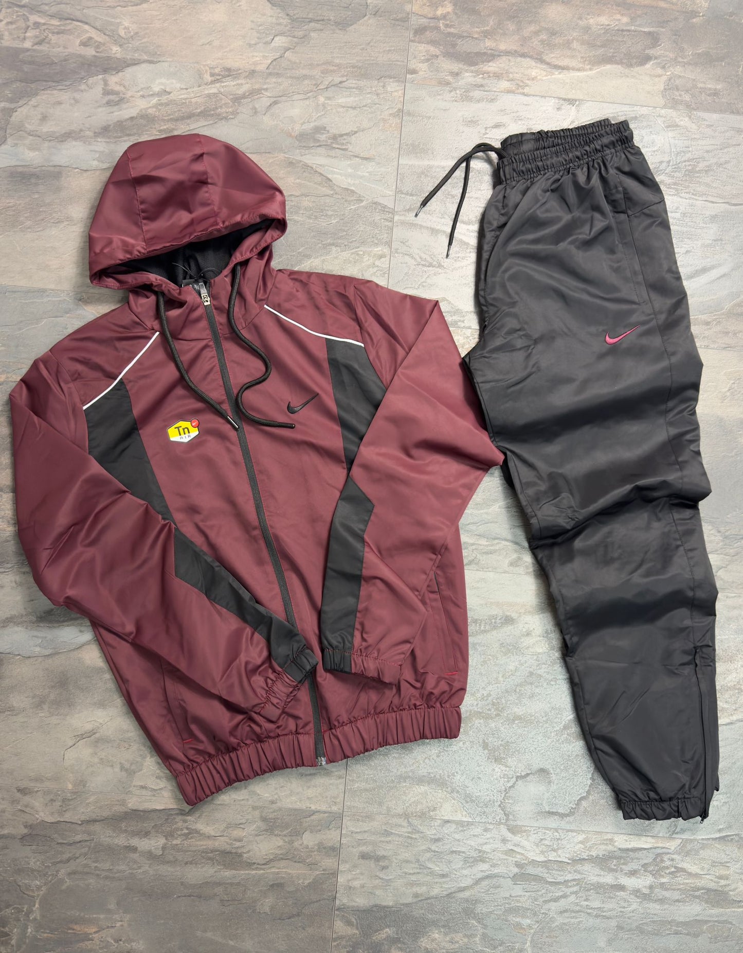 Спортен екип Nike Tn