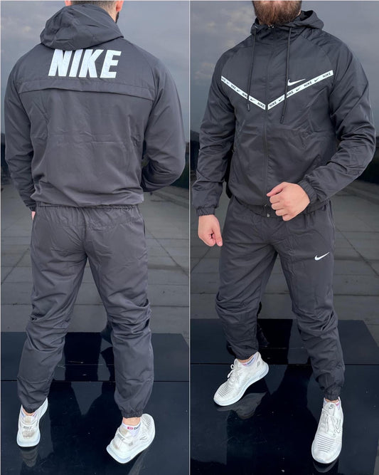 Спортен екип Nike